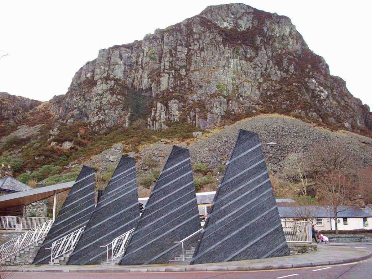 Zipworld Waterfalls Eryri Dogs Welcome 3 Bed Sleeps 5 Blaenau Ffestiniog Exteriér fotografie