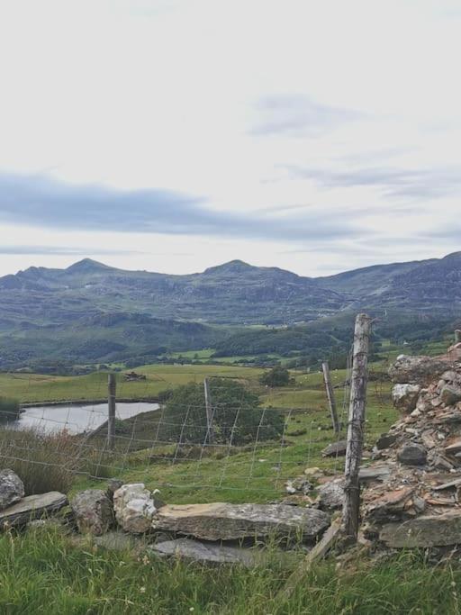 Zipworld Waterfalls Eryri Dogs Welcome 3 Bed Sleeps 5 Blaenau Ffestiniog Exteriér fotografie