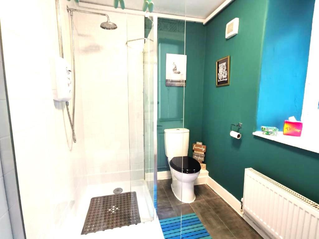 Zipworld Waterfalls Eryri Dogs Welcome 3 Bed Sleeps 5 Blaenau Ffestiniog Exteriér fotografie