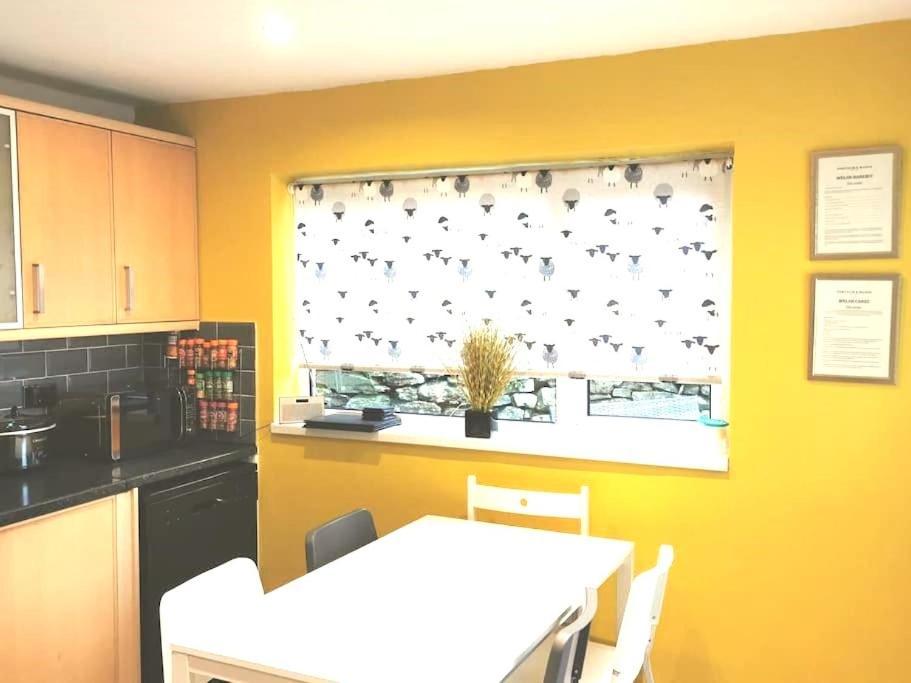 Zipworld Waterfalls Eryri Dogs Welcome 3 Bed Sleeps 5 Blaenau Ffestiniog Exteriér fotografie